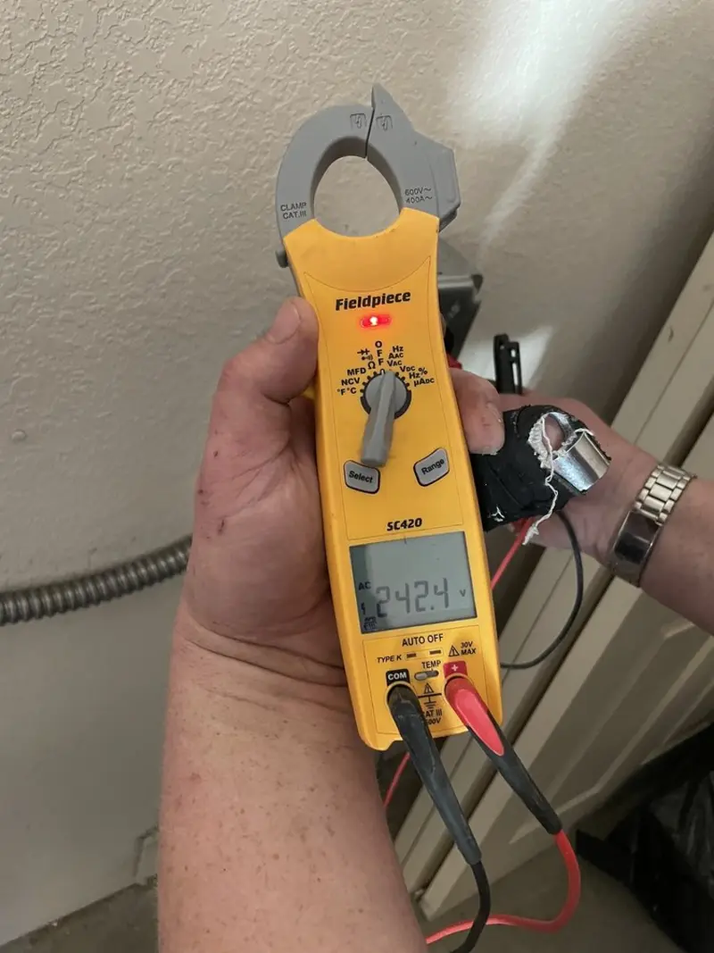 Voltage testing with clamp meter during Circuit Breaker Repair in Blountville